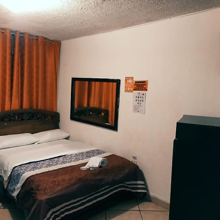 Hostal Ajavi Del Sur Quito Kültér fotó