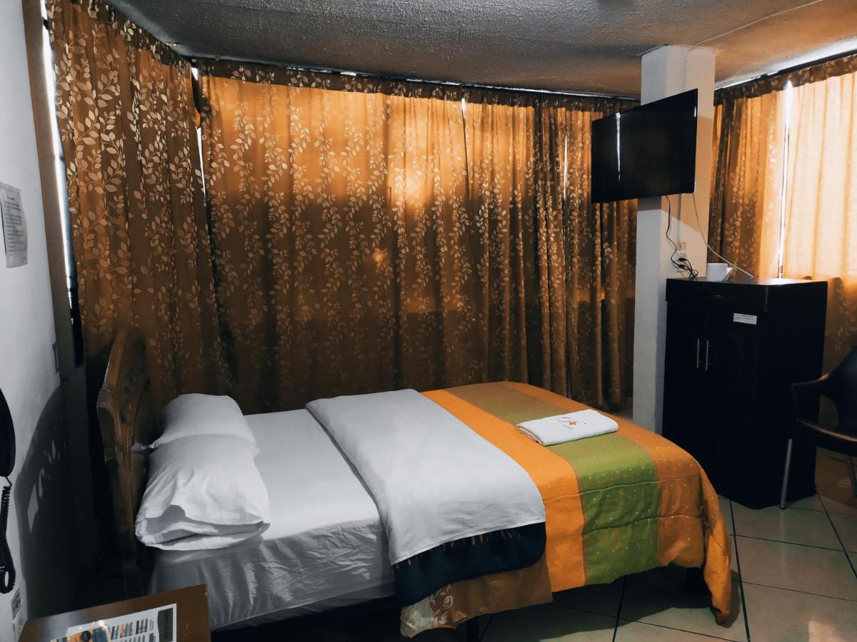 Hostal Ajavi Del Sur Quito Kültér fotó